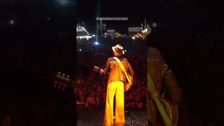 Cuándo y dónde se presenta Abel Pintos en Córdoba 2 abel pintos en concierto cordoba escenario noche