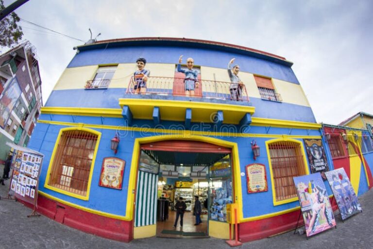 Dónde Encontrar Tienda BNA Para La Vuelta Al Cole En Argentina 4 fachada tienda escolar argentina colorida ninos