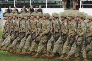 soldados argentinos en formacion militar